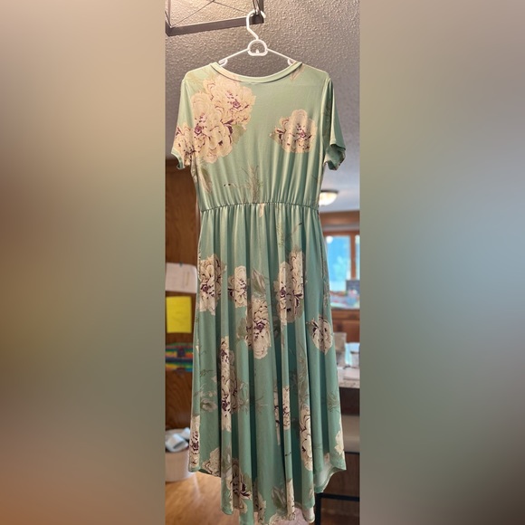 Wren and Ivory midi dress- soft and flowy! - Picture 2 of 3